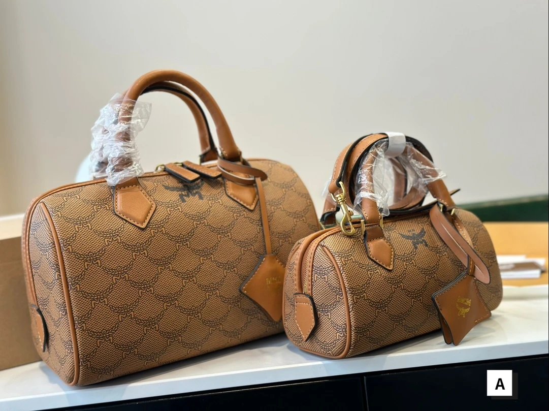 MCM Boston Bag  25.15/18.9.5