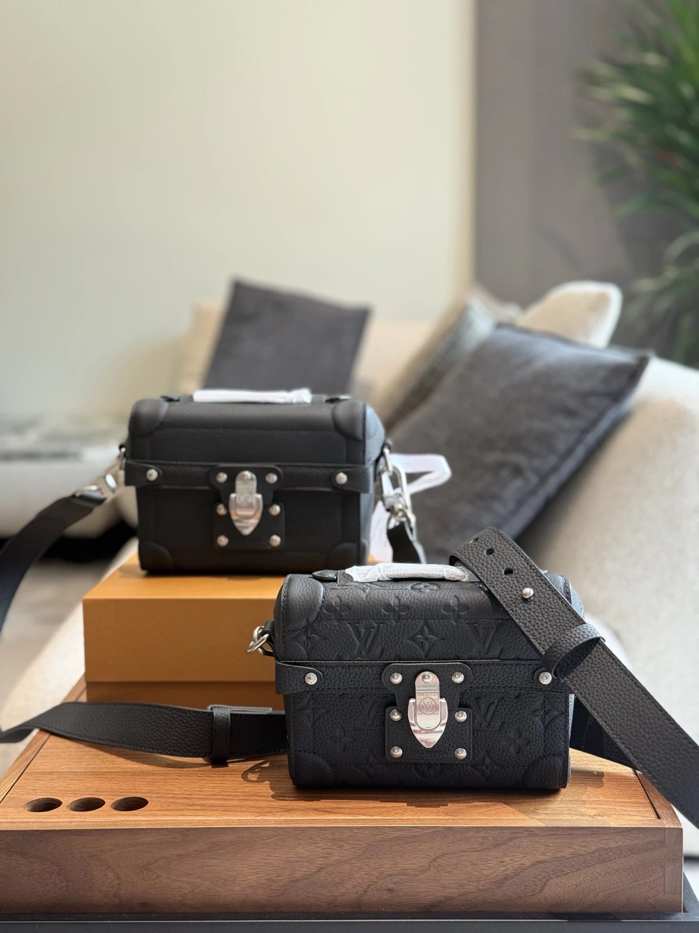 Louis Vuitton Handbags Soul Trunk M13871