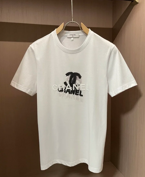 Chanel T-shirt