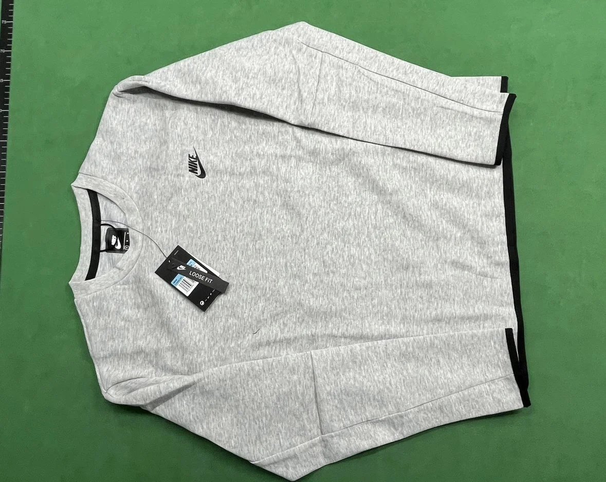 Nike LongSleeve Sweatshirt